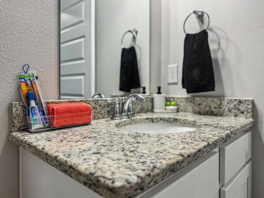 Luxury Townhome Near Downtown And Pensacola Beach 외부 사진